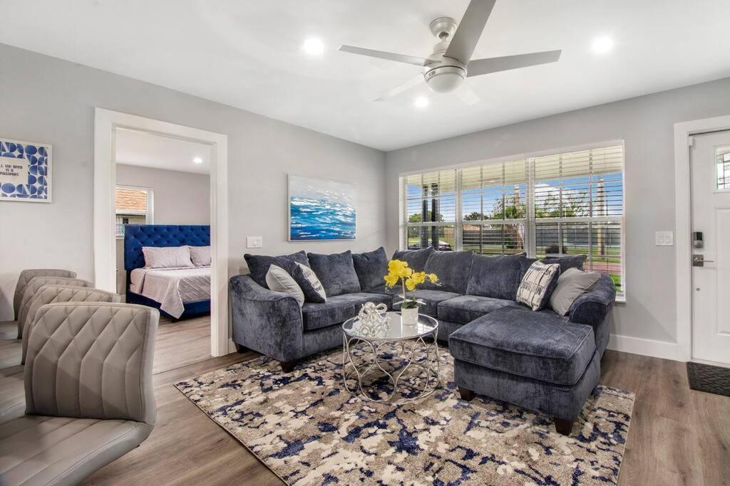 Modern Getaway Near The Beach With Room For A Boat West Palm Beach Exterior photo
